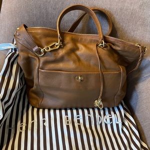 Henri Bendel bag